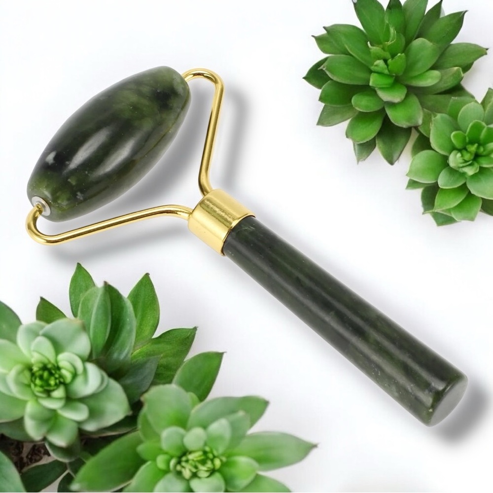 My Beauty Spot Professional Care Collection Natural Green Jade Facial Roller